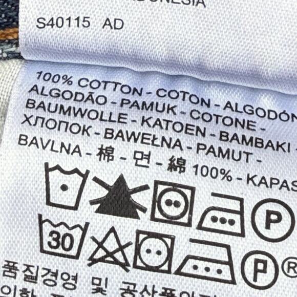 Levis Womens Size 29 Womens Denim Mini Skirt Distressed Raw Hem Blue Button Fly - Picture 6 of 6